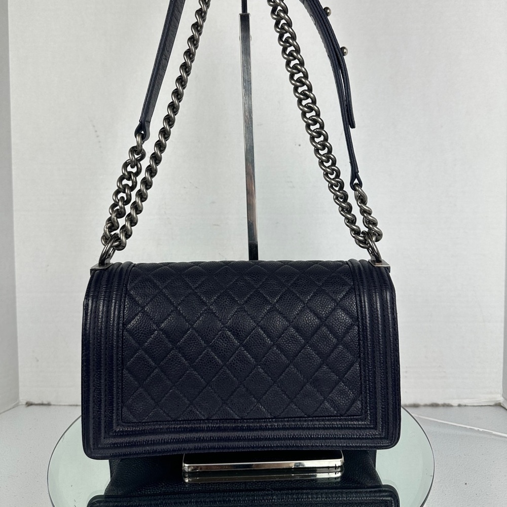 CHANEL BOY CAVIAR LEATHER Chain Shoulder Bag Navy Medium & Chanel & LV wallet - Picture 3 of 17